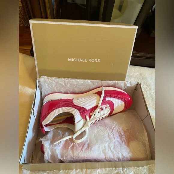 Michael Kors Jenkins Stretch Knit Trainer - Picture 8 of 9